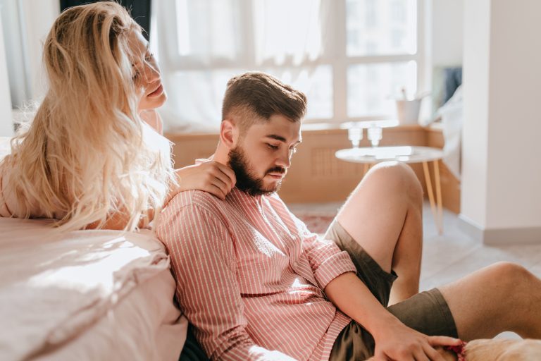 pareja-comunicacion-distancia-infidelidad